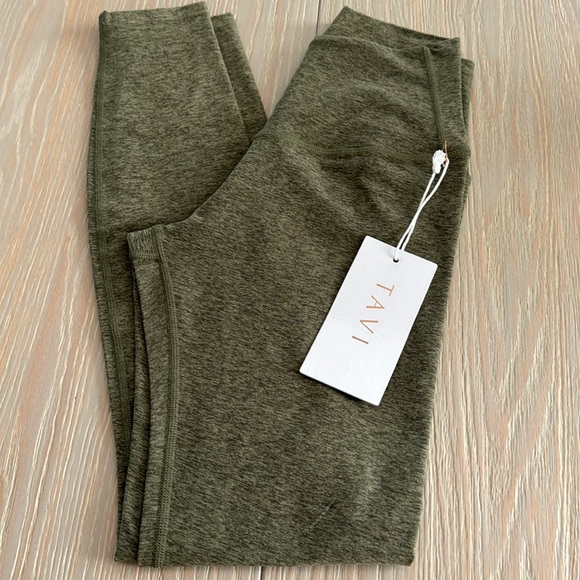 TaviCloud High Waisted Tight - Picture 1 of 6